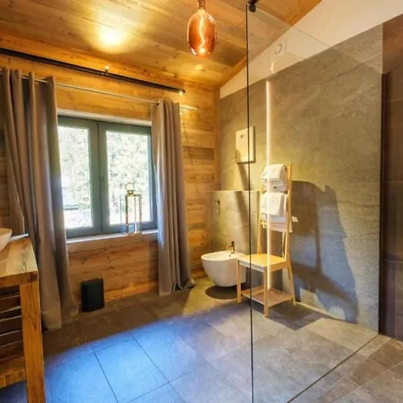 Beau De Pierre Huit Etoiles Chamonix