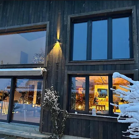 Beau De Pierre Huit Etoiles Chamonix